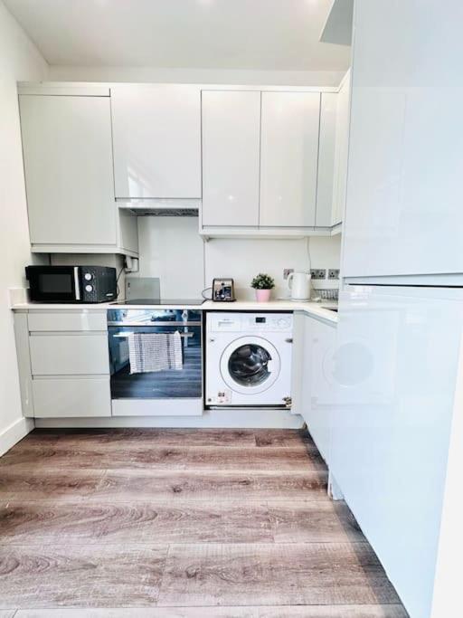 Luxury Flat Hyde Park Super Location For Tourists Apartman London Kültér fotó